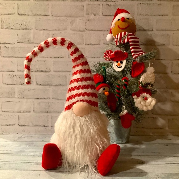 Winter Farmhouse Striped Hat Christmas Gnome - Picture 1 of 5